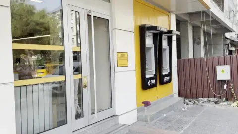 Hatay'da banka soygunu girişimi: Gece camı kırıp içeri girdi!
