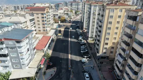 Büyükşehir, Erdoğan Caddesi'ni yeniliyor