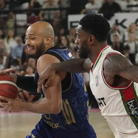 Fenerbahçe Tarfin, Karşıyaka karşısında zorlanmadı