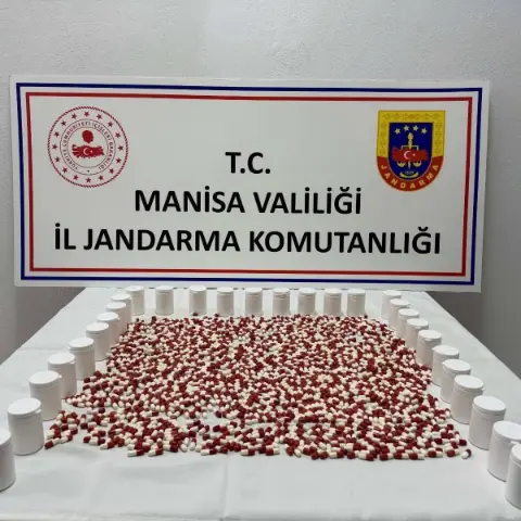 Manisa'da uyuşturucu operasyonu: Bir araçtan çıkanlar şoke etti