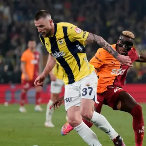 Galatasaray - Fenerbahçe maçı spikeri kim? Dev derbiyi sunacak isim belli oldu