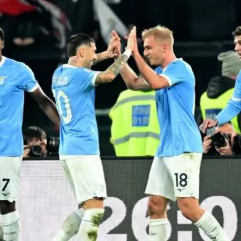 Lazio, 8 golün atıldığı maçta Sassuolo'yu mağlup etti