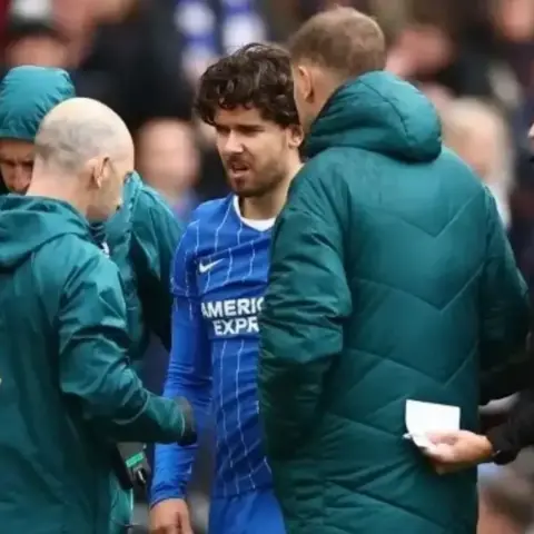 Fabian Hürzeler'den Ferdi Kadıoğlu açıklaması: Liverpool maçında sakatlanmıştı
