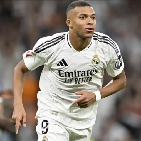 Ülkede kargaşaya sebep olmuştu: Real Madrid'den Kylian Mbappeli özür paylaşımı