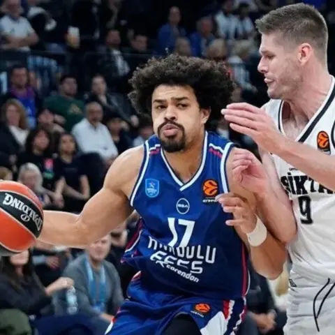 Anadolu Efes, Euroleague'de yarın Panathinaikos'u konuk edecek