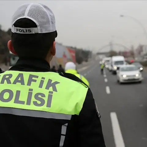 İstanbul’da bugün yola çıkacaklar dikkat! Çok sayıda yol trafiğe kapatıldı