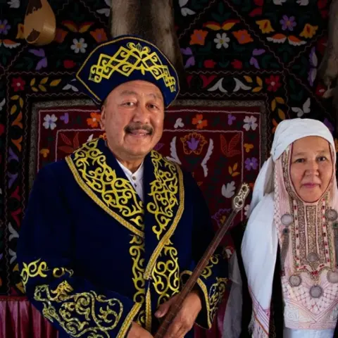 Kazakistan’da 7 rakamı geleneği: Plakalar için binlerce dolar ödüyorlar