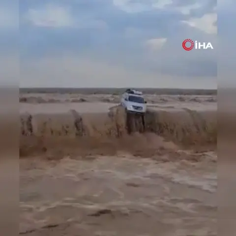 Suriye'de sel: 5 kişi hayatını kaybetti, 5 kişi kayıp