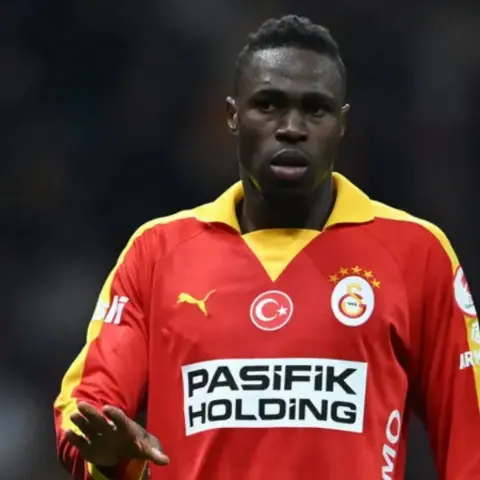 Wilfred Singo aylar sonra geri döndü