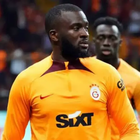 Galatasaray'da dünyaları kazanmıştı: Yeni takımındaki maaşı ortaya çıktı