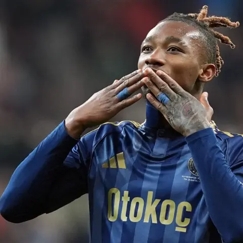 Fenerbahçe'de Dorgeles Nene satış listesine konuldu