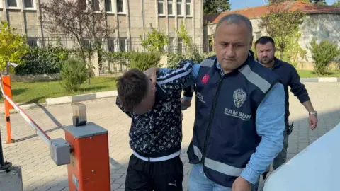 Gece yarısı kanlı hesaplaşma! Kız meselesi kavgası kanlı bitti: İki kişi bıçaklandı
