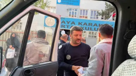 KPSS günü en büyük kabusu yaşadı! Evin asansöründe mahsur kaldı, imdada itfaiye sirenleri yetişti