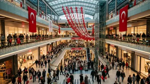 29 Ekim'de yarın AVM'ler açık mı? Alışveriş merkezleri saat kaçta açılıyor, kaçta kapanıyor?
