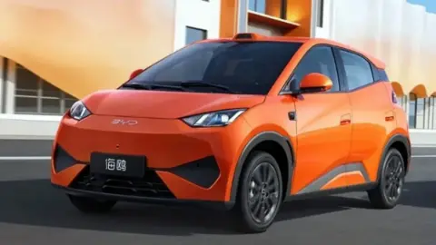 140 km hızla giderken lastiği patladı: BYD'nin yaptığı şaşırttı