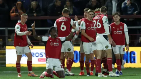 İngiltere'de şok sonuç: 4. Lig ekibi Fleetwood, Arsenal'i kupadan eledi