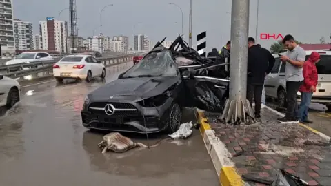 Adana Öğretmenler Bulvarı'ndaki korkunç trafik kazasına ait görüntüler ortaya çıktı