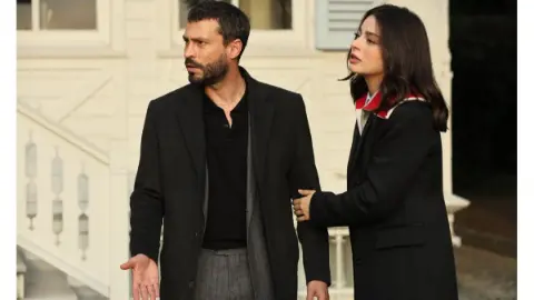 Muhtemel Aşk yeni bölümü yayın akışından çıkarıldı: Show TV'den kötü haber