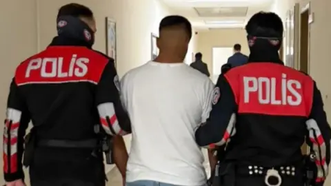 Manisa’da 17 yaşındaki şüpheli yakalandı! Hapis cezası dudak uçuklattı