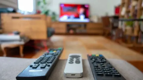 29 Ekim TV yayın akışı listesi: Bugün TV'de ne var? Kanal D, TRT 1, NOW, Show TV, ATV, Star TV, TV8 yayın akışı ve 29 Ekim Cumhuriyet Bayramı özel programları