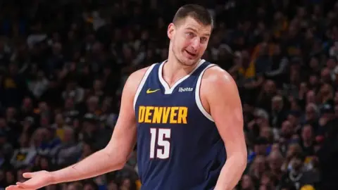 Nikola Jokic, NBA'de 200. triple-double'a ulaşan ikinci oyuncu oldu