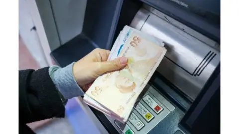 Ekim ayı ek ders ücretleri ne zaman yatacak? MEB ek ders ödeme takvimi belli oldu mu, ayın kaçında hesaplara geçecek?