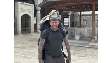 Müslüman olup yollara düştü! Almanya'dan Mekke'ye yürüyen Umar, 88 gün sonra Kırklareli'ye ulaştı