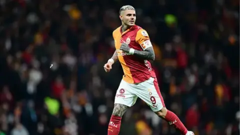 Mauro Icardi'den eleştirilere sert cevap: Cevabımı sahada vermek için sabırsızlanıyorum