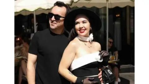 Özlem Öz'ün Instagram hesabına erişim engeli getirilmişti: Tayyar Öz sessizliğini bozdu:'Yeni hesap üzerinden