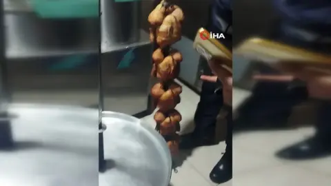 Hatay'da bir restoranda mide bulandıran görüntüler: Bozulmuş tavuk ele geçirildi
