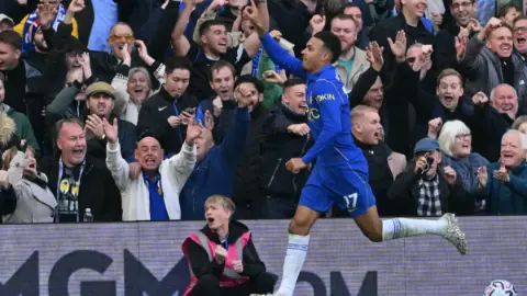 Chelsea, Manchester United'ı İkinci Yarıdaki Gollerle Geçti
