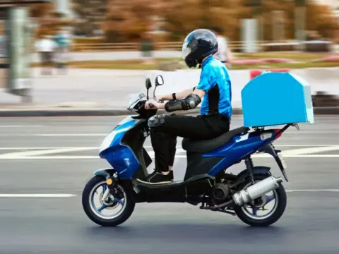 Bugün kuryeler çalışıyor mu? Kocaeli’de motosiklet ve motokuryelere trafik yasağı! Motosiklet ve kuryeler trafiğe ne zaman çıkacak, yasak saat kaçta bitiyor?