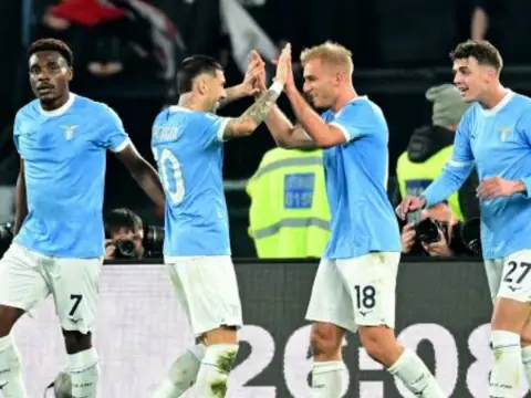 Lazio, 8 golün atıldığı maçta Sassuolo'yu mağlup etti