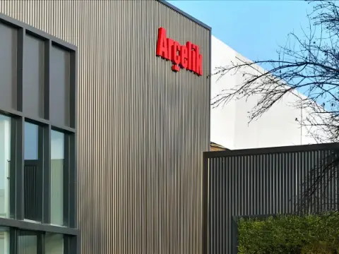 Arçelik’in zararı azaldı, borcu yükseldi