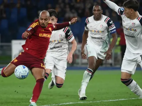 Roma, Cagliari engelini 4 golle geçti