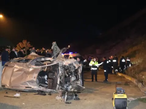 Otomobil uçuruma yuvarlandı: Bir kişi hayatını kaybetti, üç kişi yaralandı