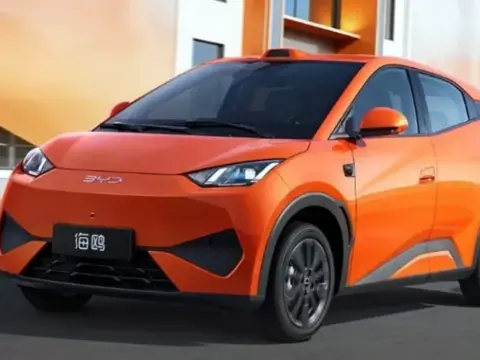 140 km hızla giderken lastiği patladı: BYD'nin yaptığı şaşırttı