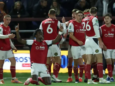 İngiltere'de şok sonuç: 4. Lig ekibi Fleetwood, Arsenal'i kupadan eledi