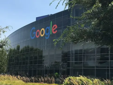 Google'ın çatı şirketi Alphabet'tan rekor gelir: Cloud geliri ikiye katlandı