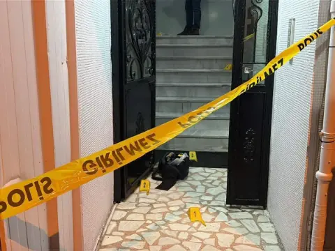 Sokak ortasında pompalı tüfekli saldırı: Kaçan iki şüpheli kıskıvrak yakalandı