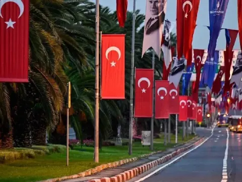 Valilik duyurdu: İstanbul’da Cumhuriyet Bayramı kortejine yağış engeli