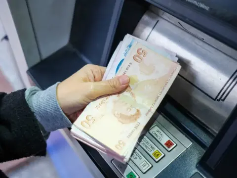Ekim ayı ek ders ücretleri ne zaman yatacak? MEB ek ders ödeme takvimi belli oldu mu, ayın kaçında hesaplara geçecek?
