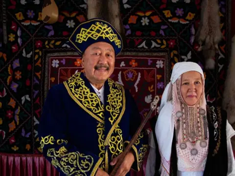 Kazakistan’da 7 rakamı geleneği: Plakalar için binlerce dolar ödüyorlar