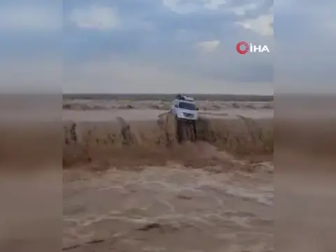 Suriye'de sel: 5 kişi hayatını kaybetti, 5 kişi kayıp