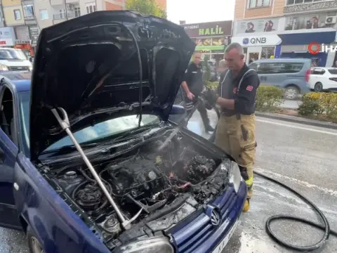 Karaman'da yangın çıkan otomobil itfaiye ekiplerince söndürüldü