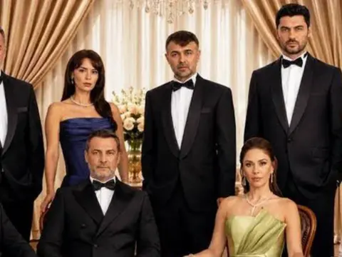 Kızılcık Şerbeti'nde sürpriz ayrılık! Kızılcık Şerbeti oyuncusu diziyi bıraktığını açıkladı:'Böyle bir işin içinde olmak istemiyorum