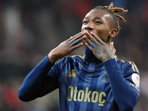 Fenerbahçe'de Dorgeles Nene satış listesine konuldu