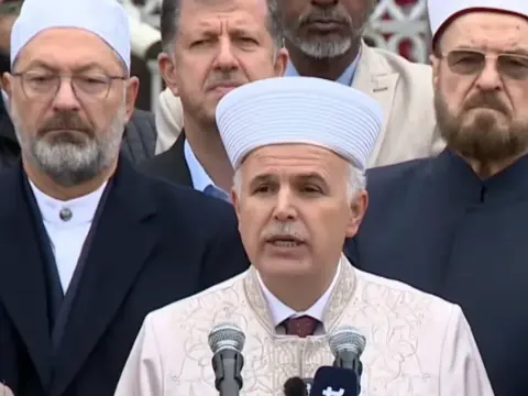 İslam alimleri ortak birlik sözleşmesi için İstanbul'da bir araya geldi