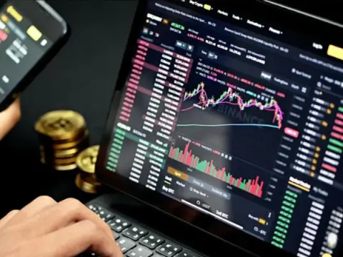 Kripto devi Binance’te büyük şok! Milyarlarca dolarlık varlık donduruldu