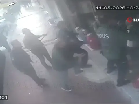 Aydın'da elinde bıçakla caddede koşan kişi çevredekilere korku dolu anlar yaşattı